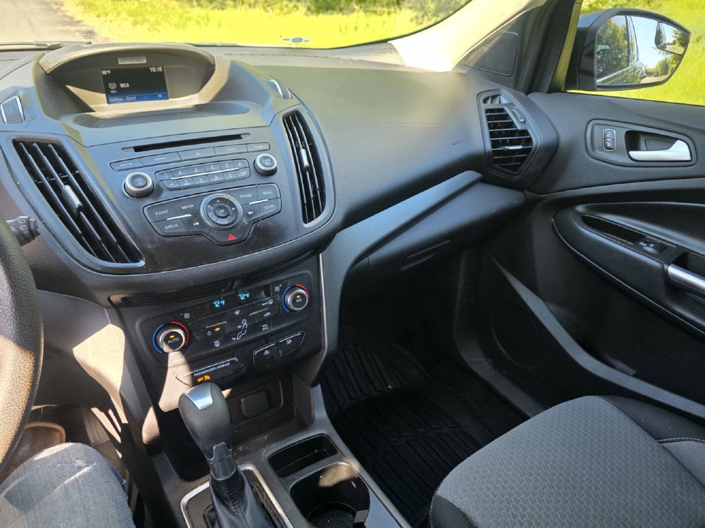 Photo 3 of this FORD ESCAPE