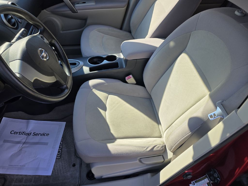 Photo 6 of this NISSAN ROGUE