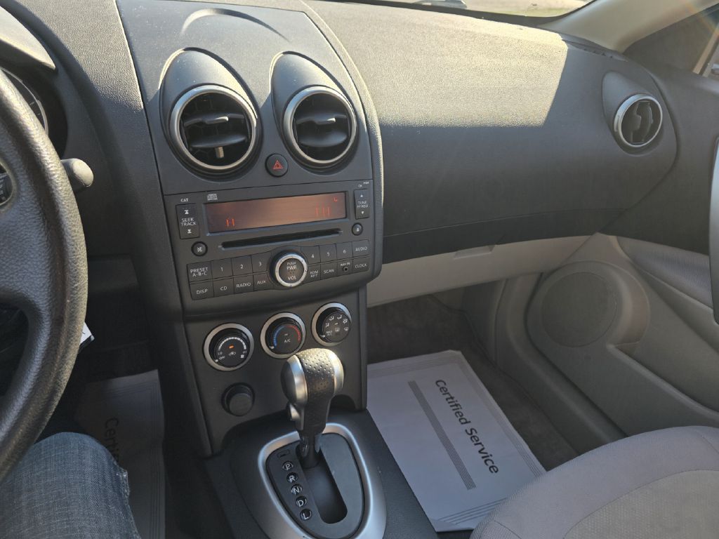 Photo 8 of this NISSAN ROGUE