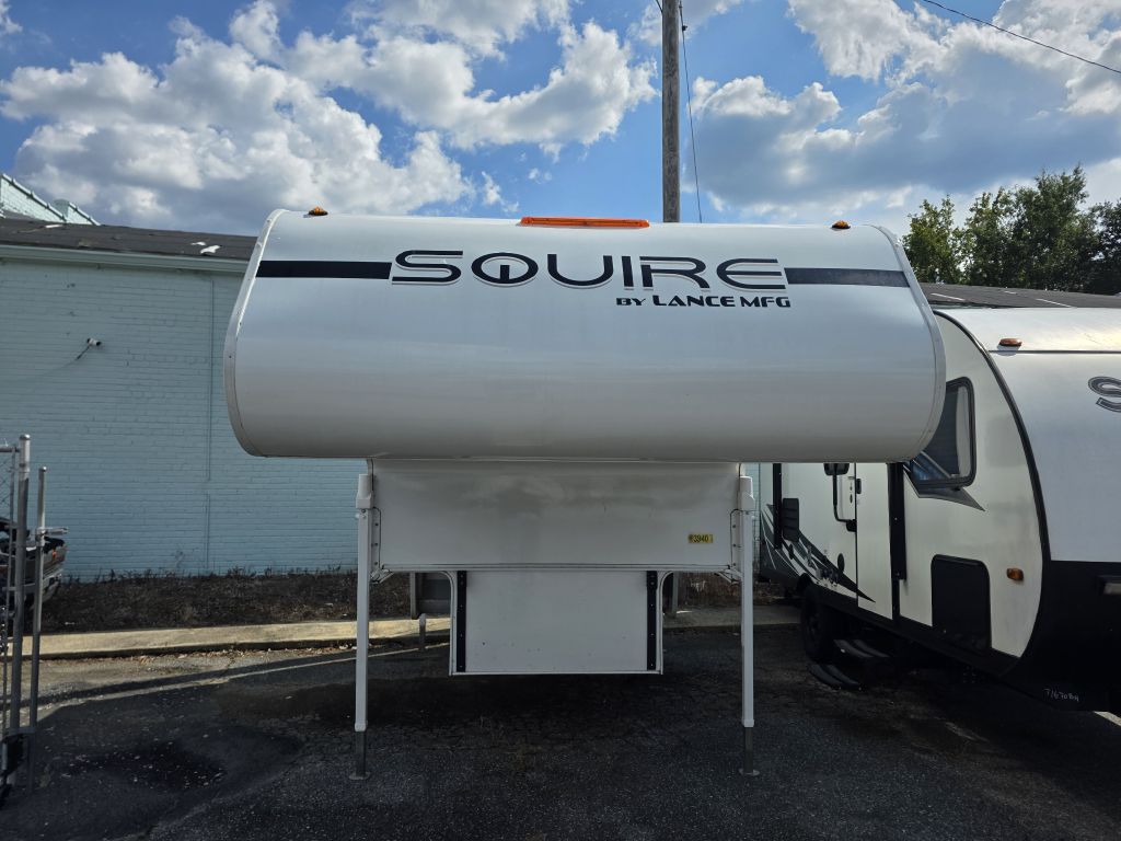Photo 2 of this LANCE SQUIRE 825