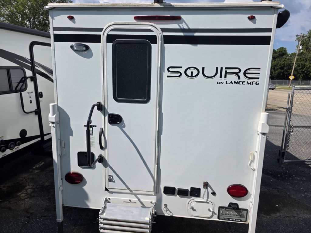 Photo 6 of this LANCE SQUIRE 825