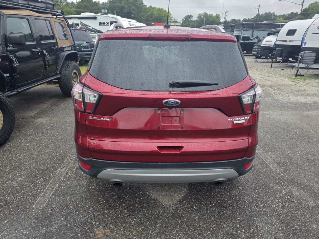 Photo 5 of this FORD ESCAPE