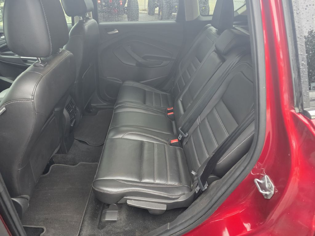 Photo 8 of this FORD ESCAPE