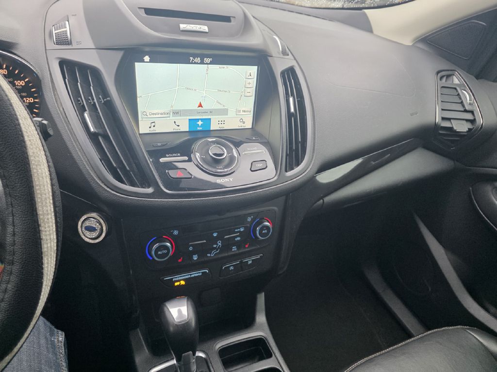 Photo 10 of this FORD ESCAPE