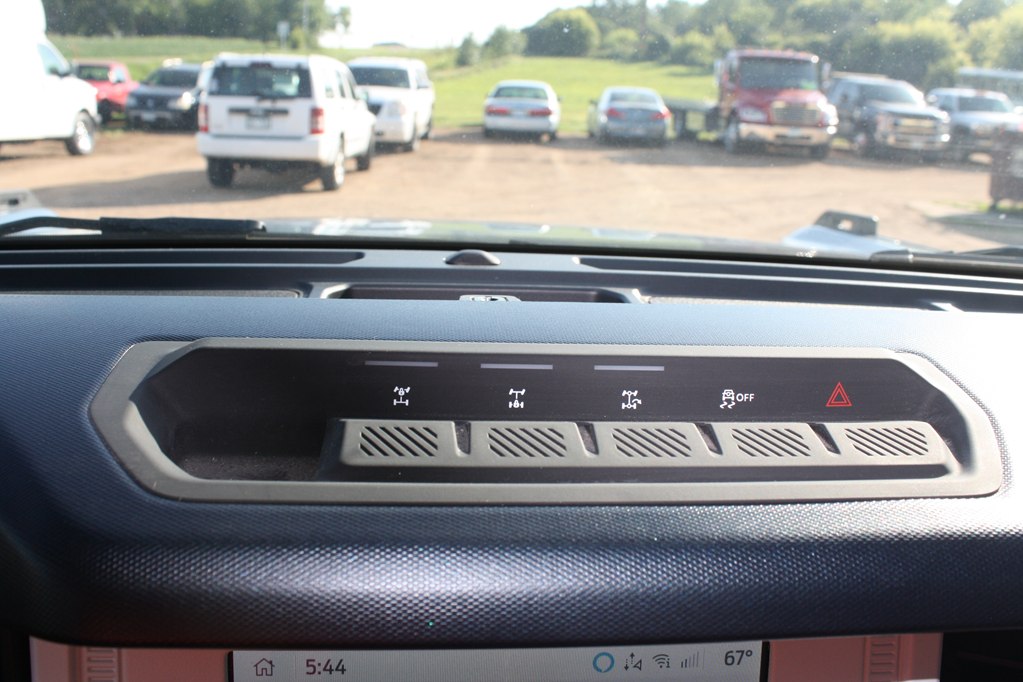 Photo 20 of this FORD BRONCO HERITAGE