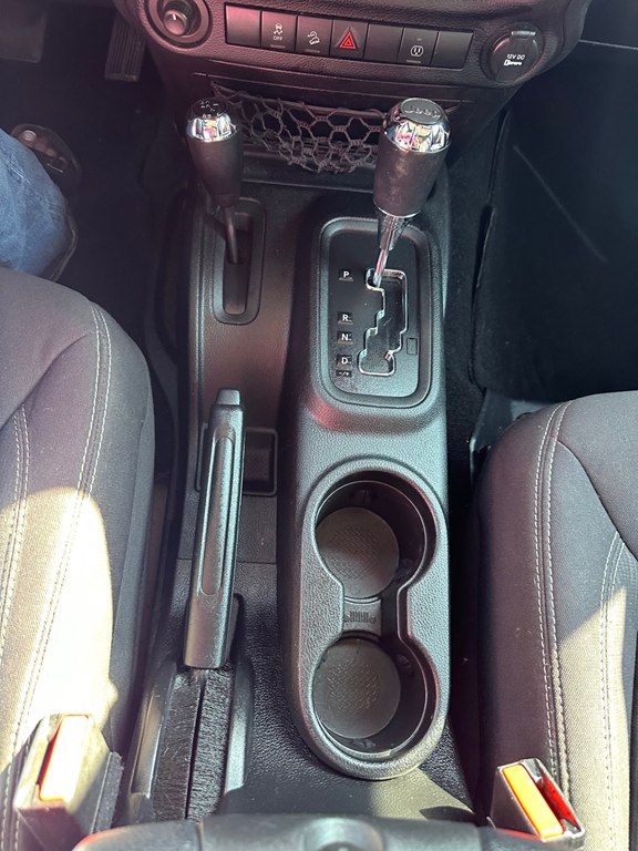 Photo 14 of this JEEP WRANGLER UNLIMI
