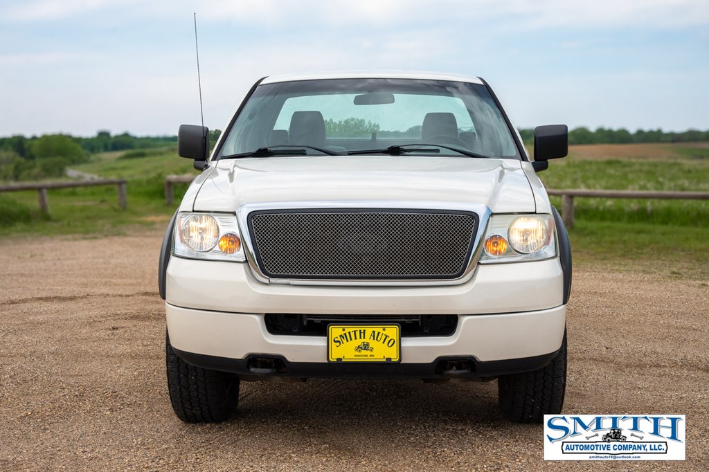 Photo 4 of this FORD F150