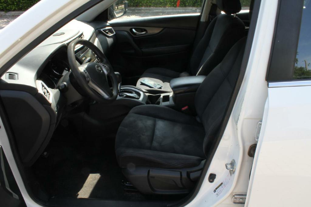 Photo 9 of this NISSAN ROGUE