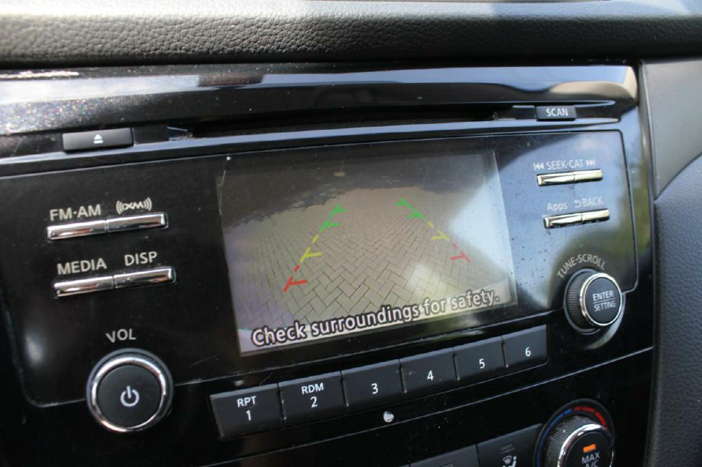 Photo 15 of this NISSAN ROGUE