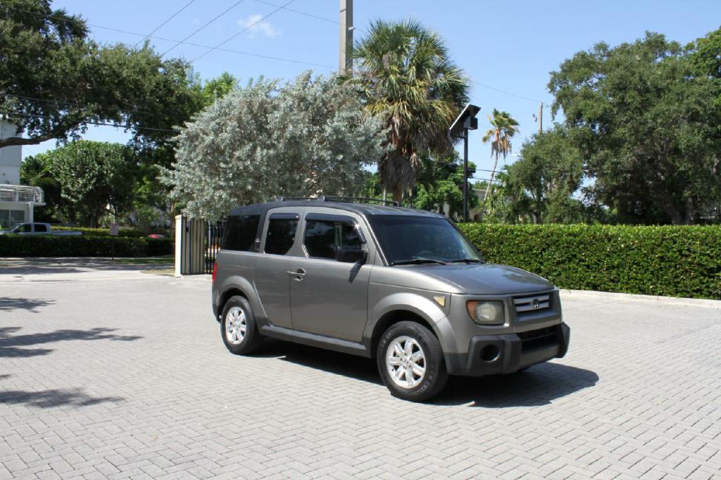 Photo 4 of this HONDA ELEMENT