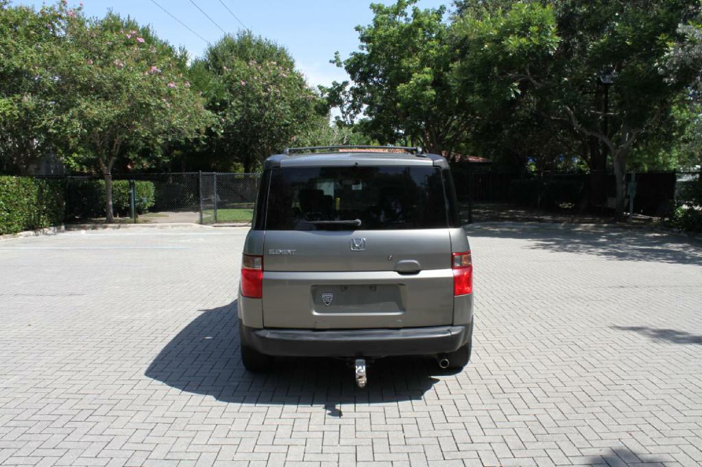 Photo 7 of this HONDA ELEMENT