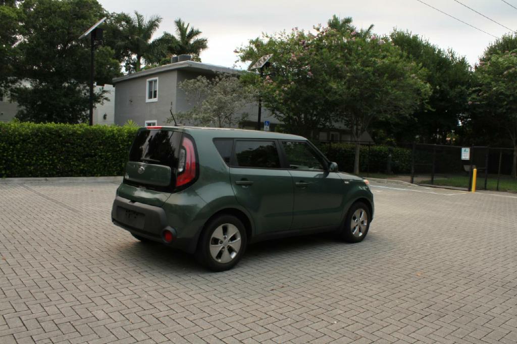 Photo 6 of this KIA SOUL