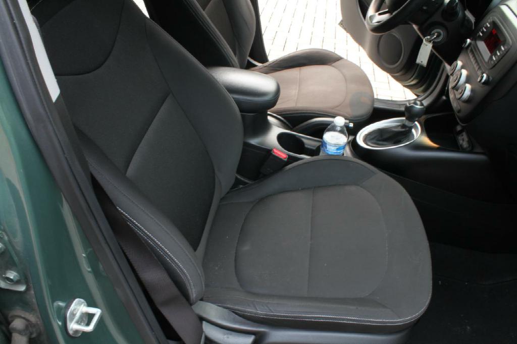 Photo 14 of this KIA SOUL