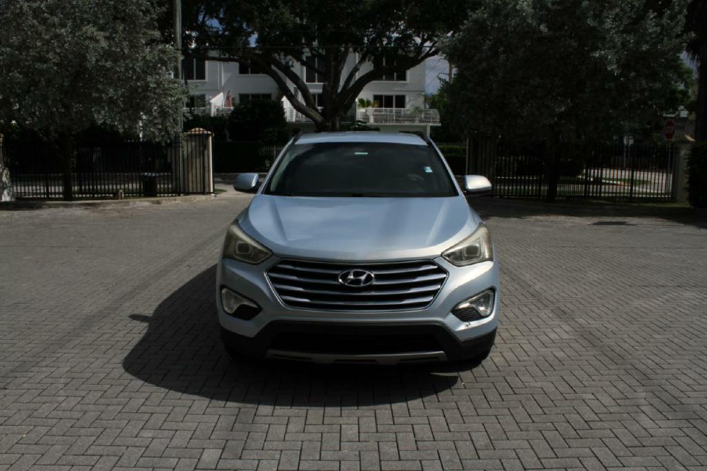 Photo 3 of this HYUNDAI SANTA FE