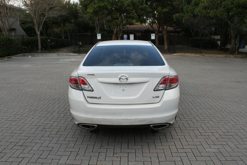 Photo 7 of this MAZDA MAZDA6