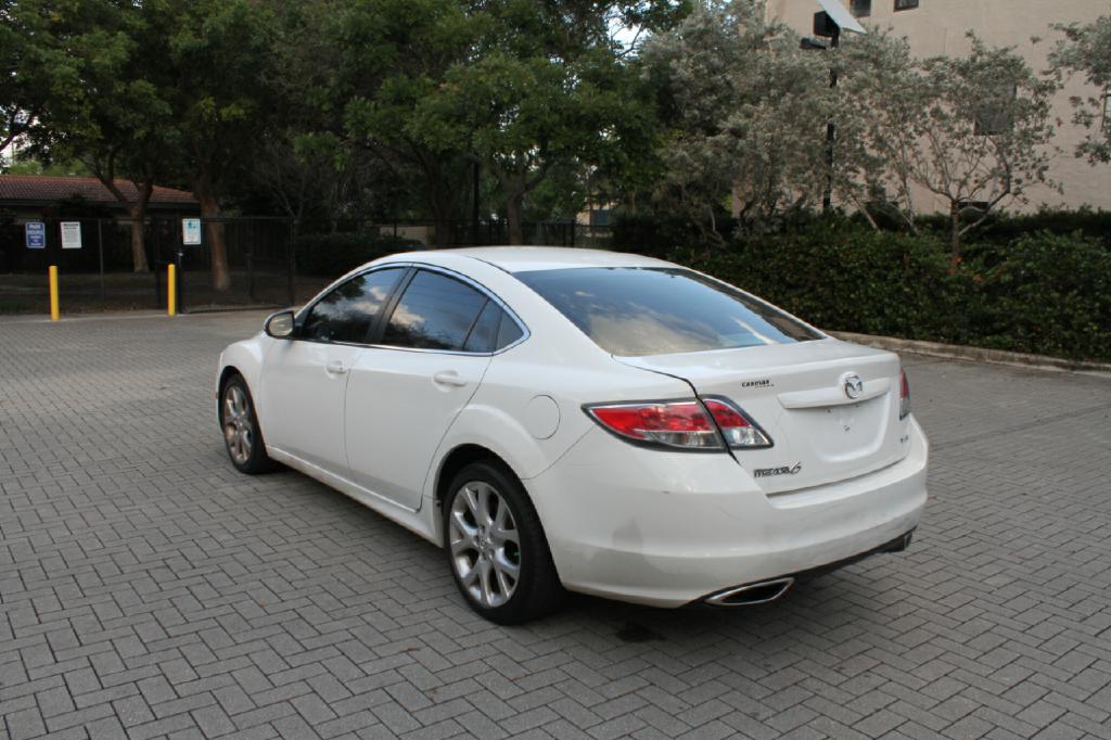 Photo 8 of this MAZDA MAZDA6
