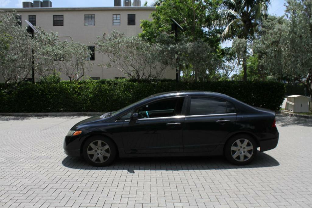 Photo 2 of this HONDA CIVIC