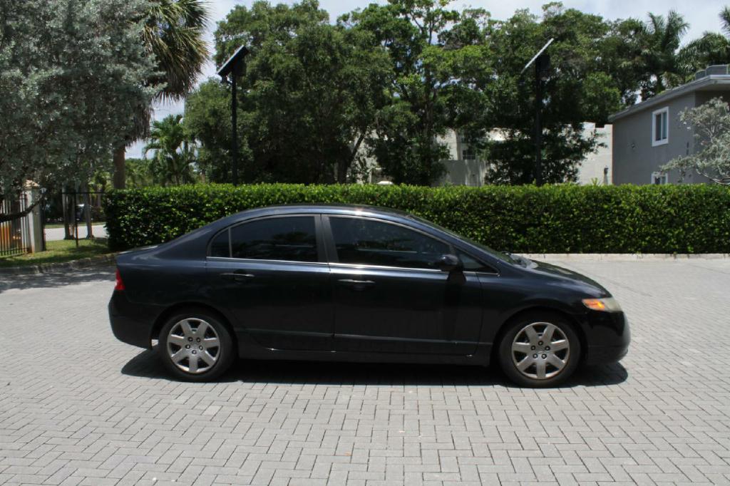 Photo 5 of this HONDA CIVIC