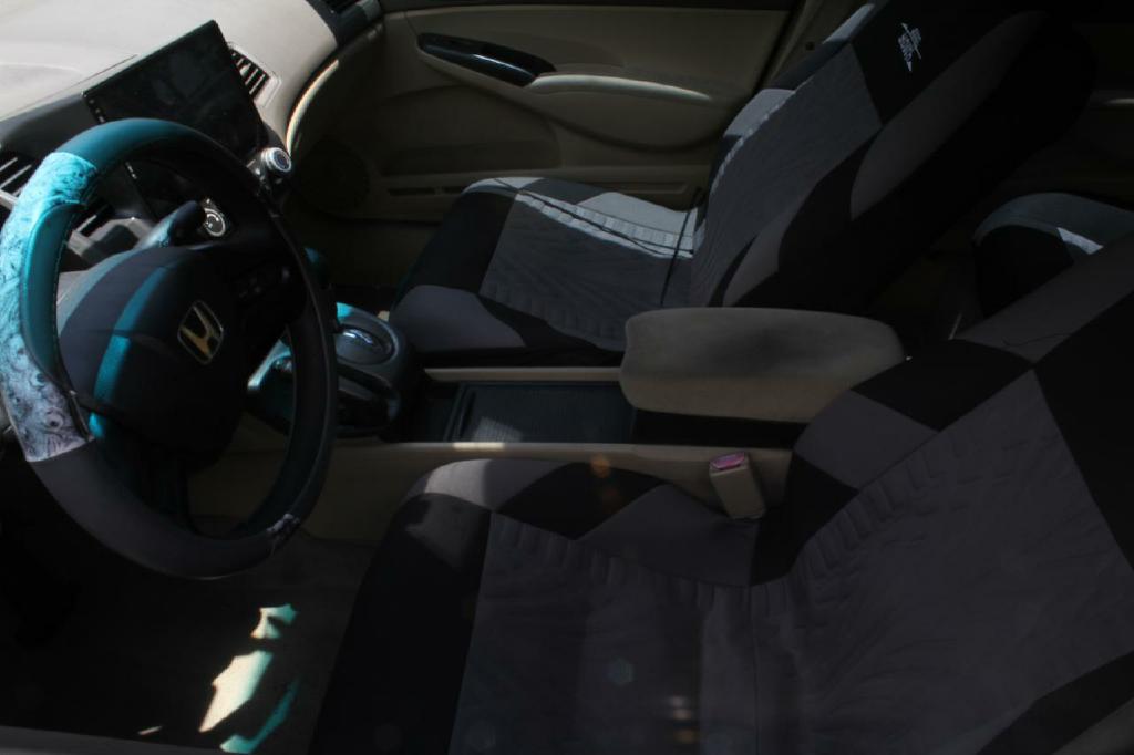 Photo 9 of this HONDA CIVIC