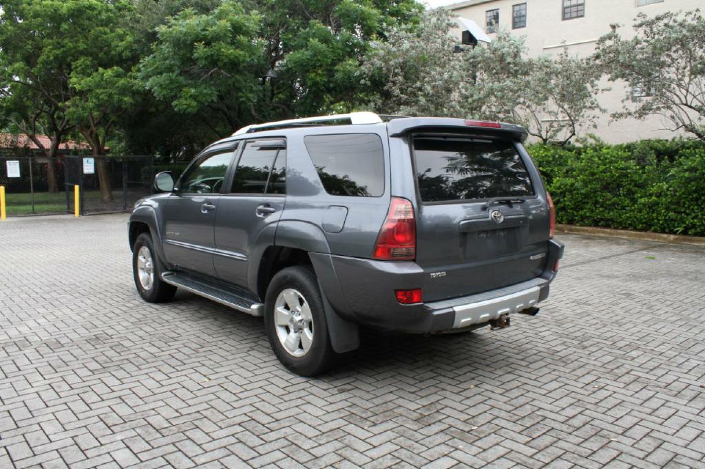 Photo 8 of this TOYOTA 4RUNNER