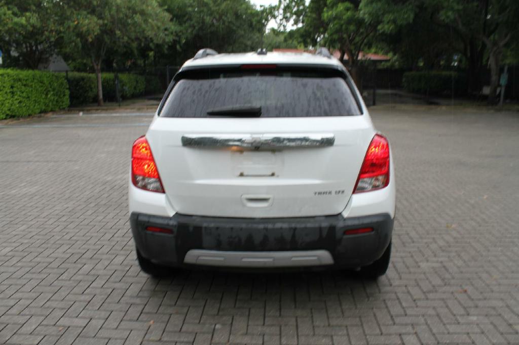 Photo 7 of this CHEVROLET TRAX