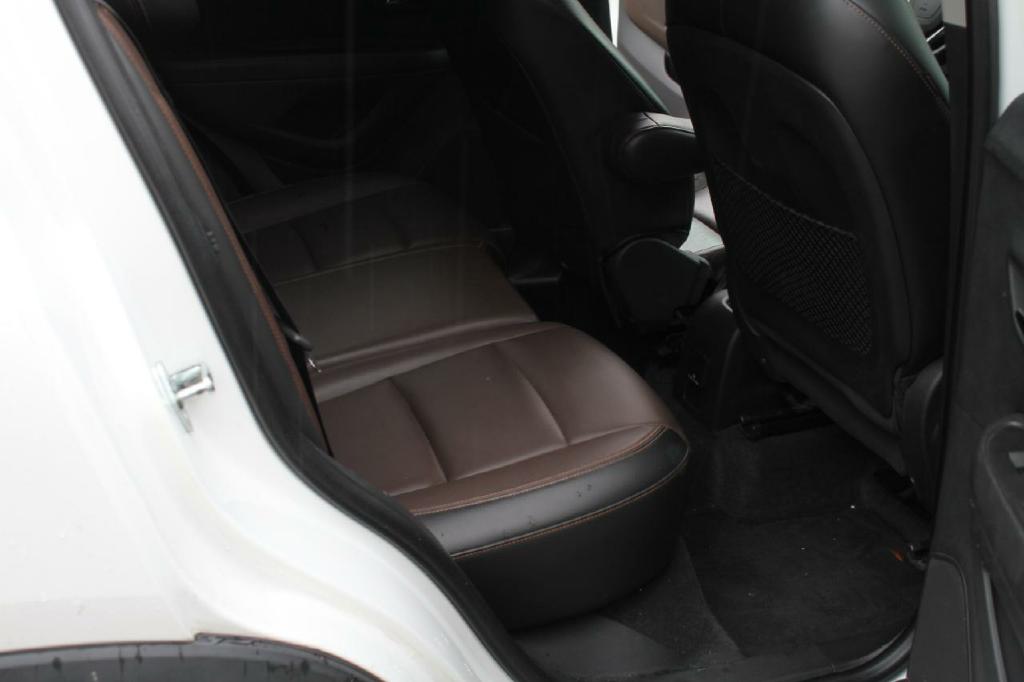 Photo 11 of this CHEVROLET TRAX
