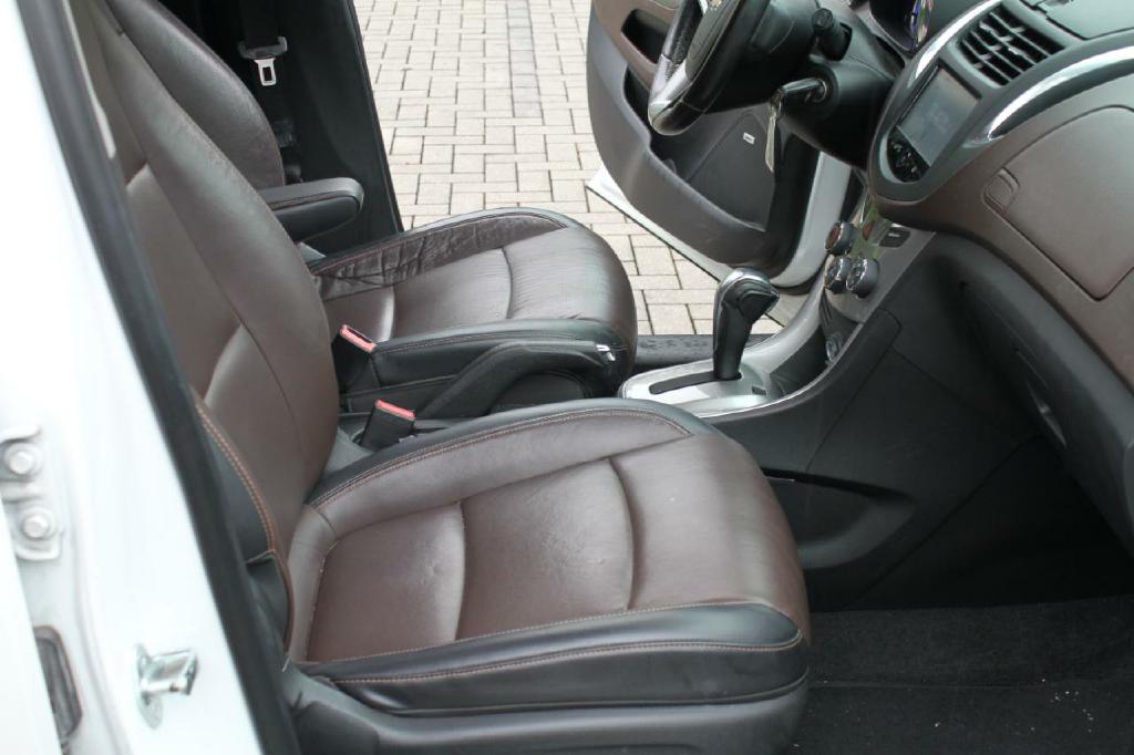 Photo 12 of this CHEVROLET TRAX