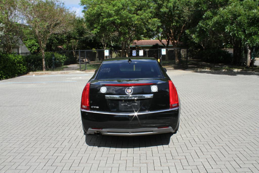 Photo 7 of this CADILLAC CTS