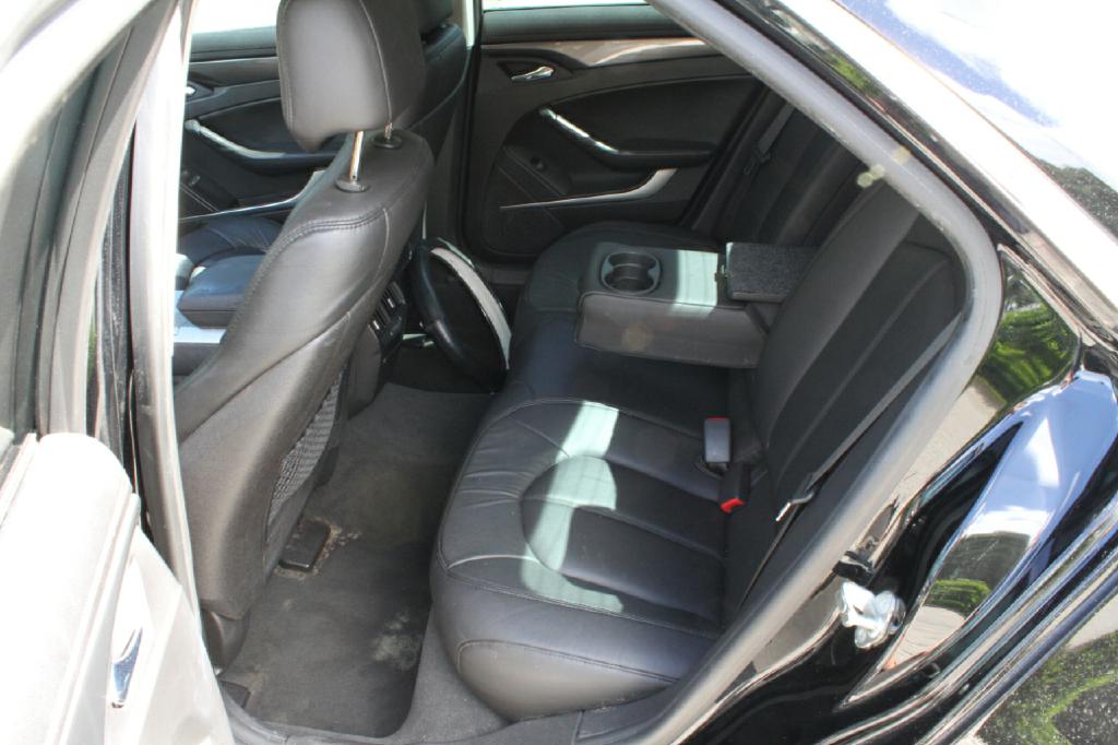 Photo 10 of this CADILLAC CTS
