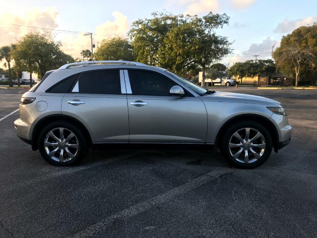 Photo 5 of this INFINITI FX