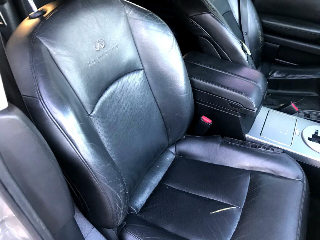 Photo 13 of this INFINITI FX