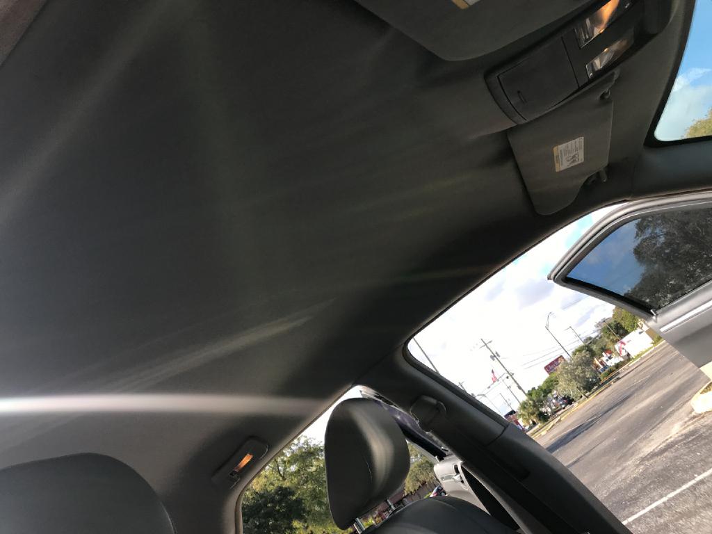 Photo 13 of this CHRYSLER 300