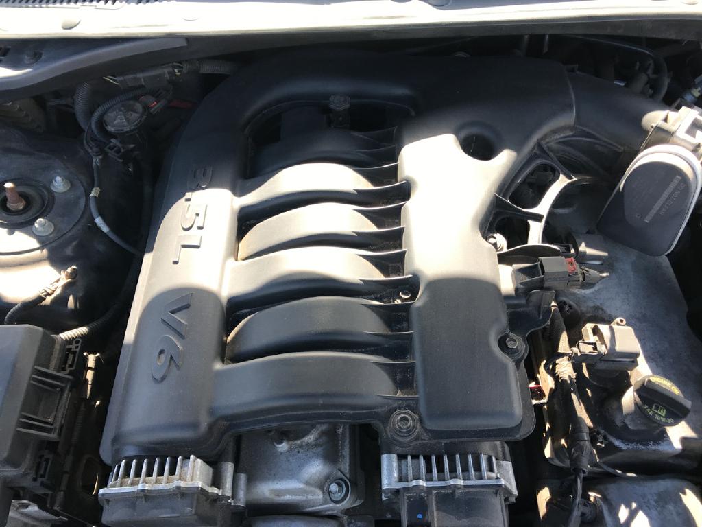 Photo 16 of this CHRYSLER 300