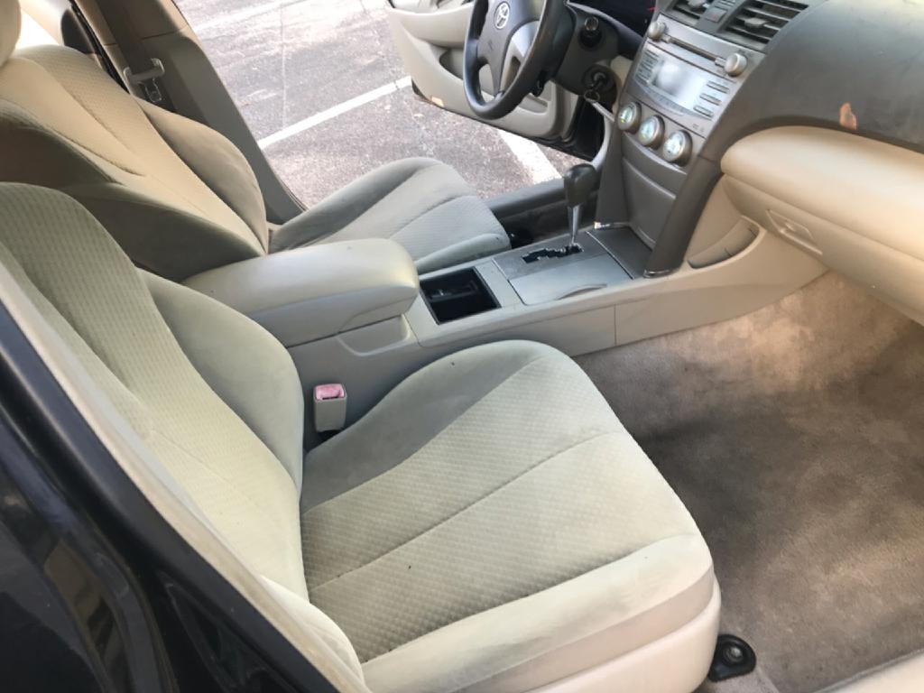 Photo 14 of this TOYOTA CAMRY