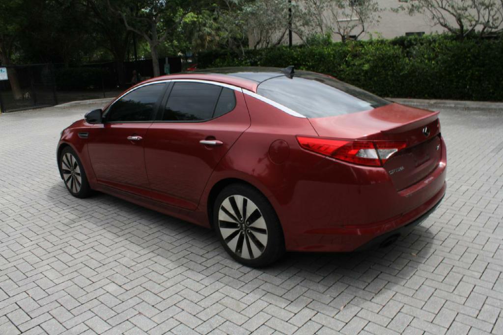 Photo 8 of this KIA OPTIMA