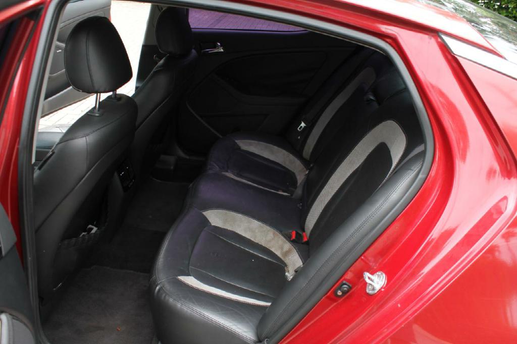 Photo 10 of this KIA OPTIMA