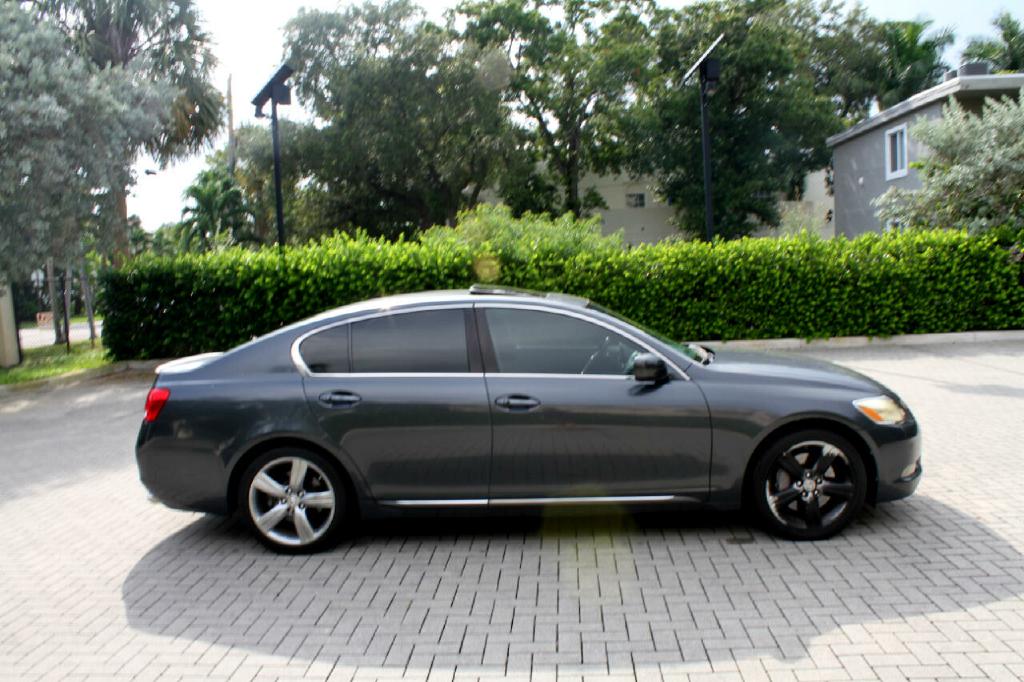 Photo 5 of this LEXUS GS
