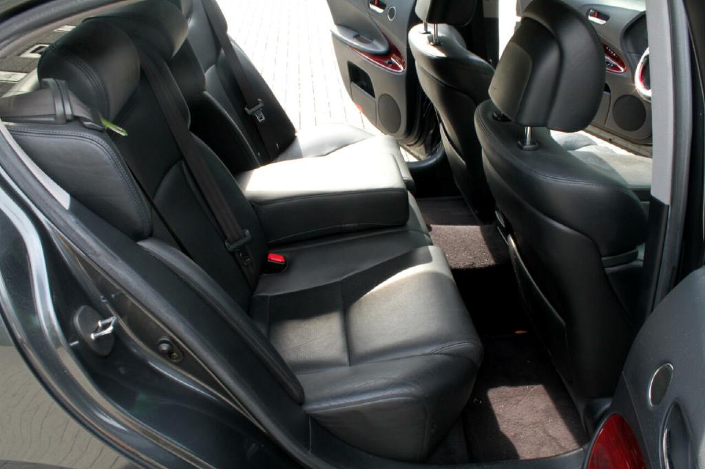 Photo 13 of this LEXUS GS