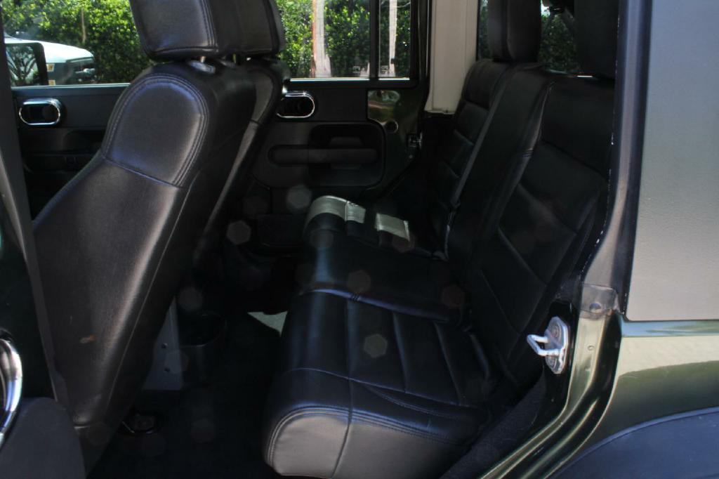 Photo 9 of this JEEP WRANGLER
