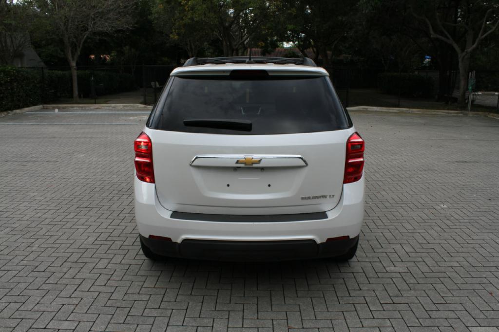 Photo 7 of this CHEVROLET EQUINOX