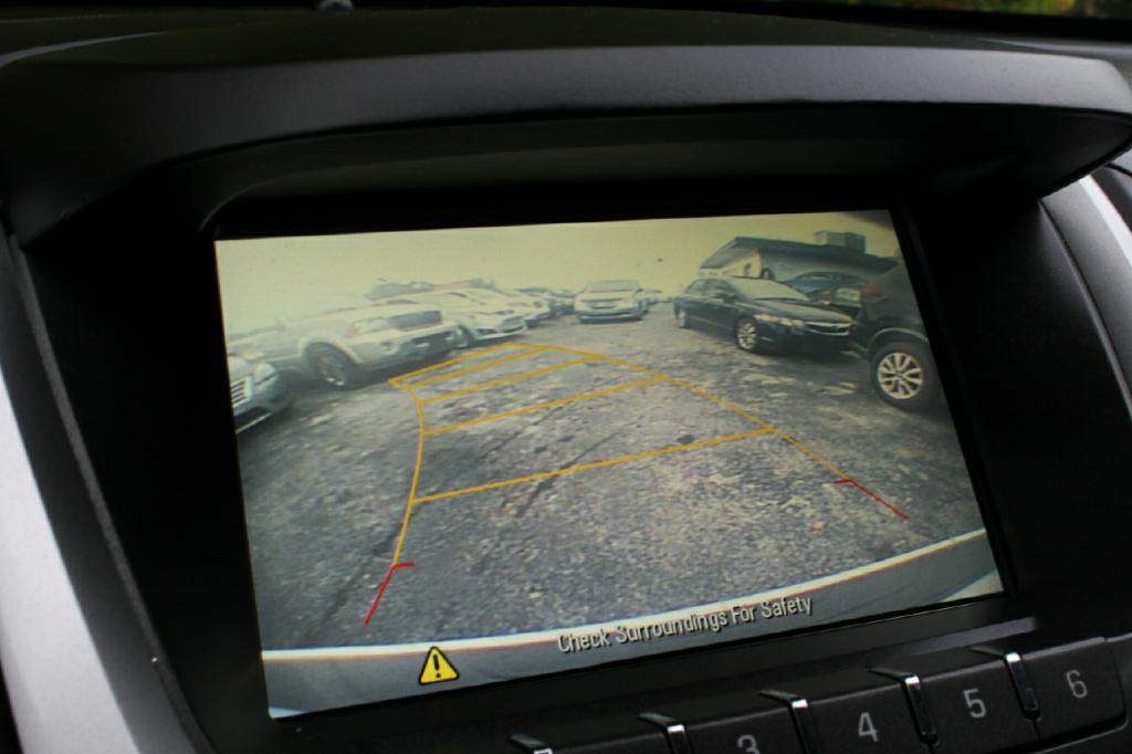 Photo 15 of this CHEVROLET EQUINOX