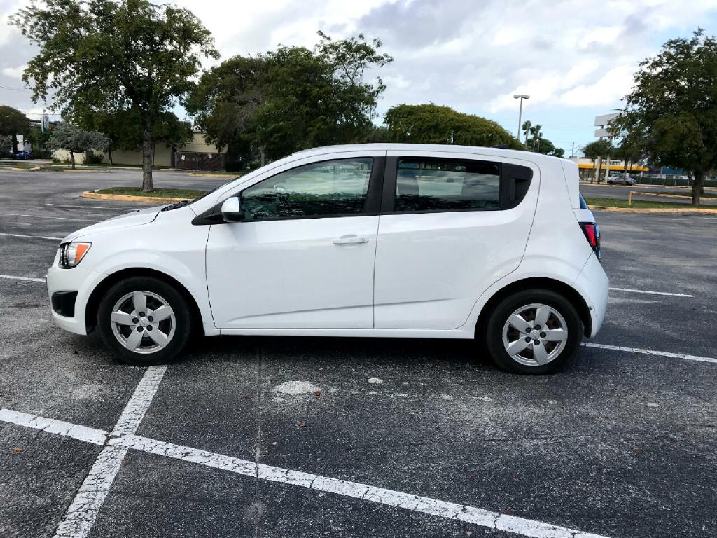 Photo 8 of this CHEVROLET SONIC