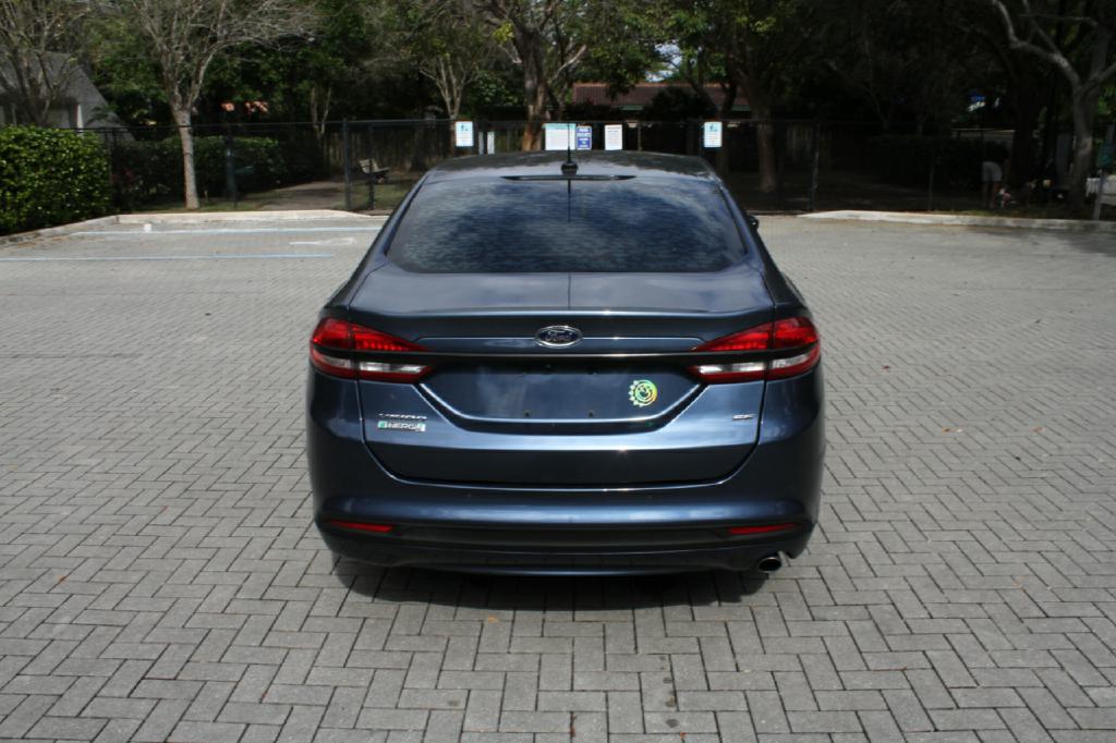 Photo 7 of this FORD FUSION ENERGI