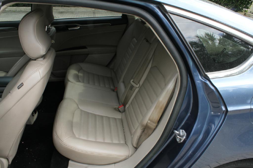 Photo 10 of this FORD FUSION ENERGI