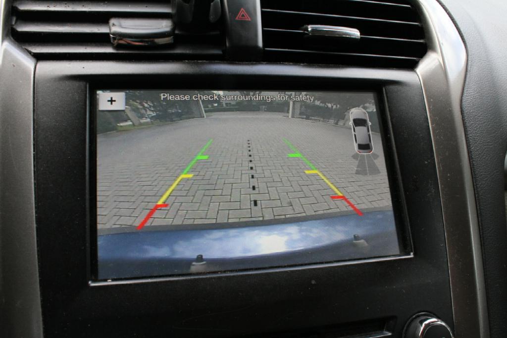 Photo 15 of this FORD FUSION ENERGI
