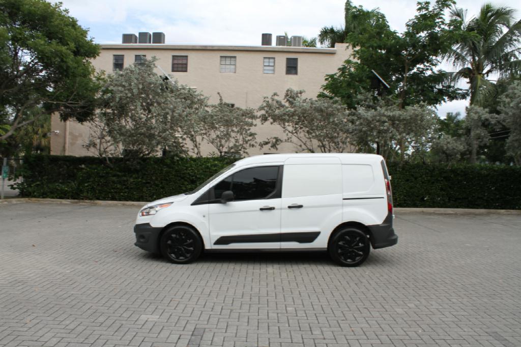 Photo 2 of this FORD TRANSIT CONNECT