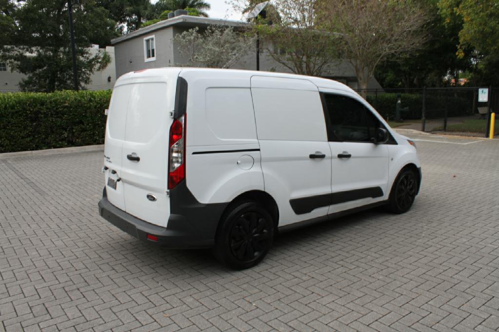 Photo 6 of this FORD TRANSIT CONNECT