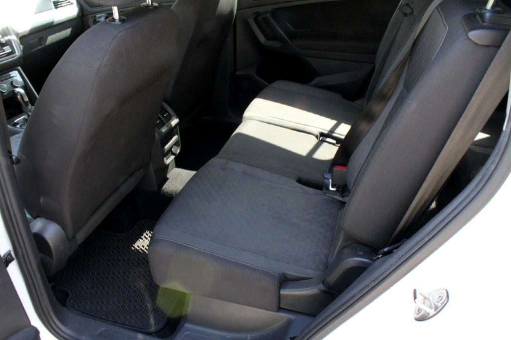 Photo 10 of this VOLKSWAGEN TIGUAN
