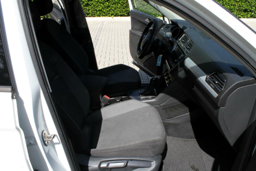 Photo 14 of this VOLKSWAGEN TIGUAN
