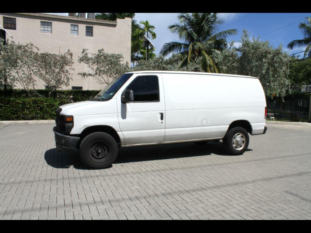 2011 FORD ECONOLINE